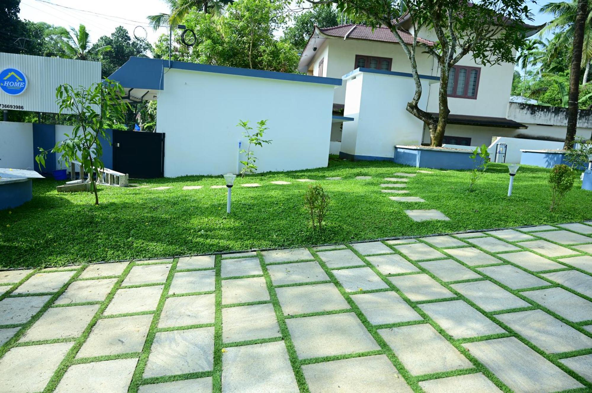 Days Inhome Homestay Paravur